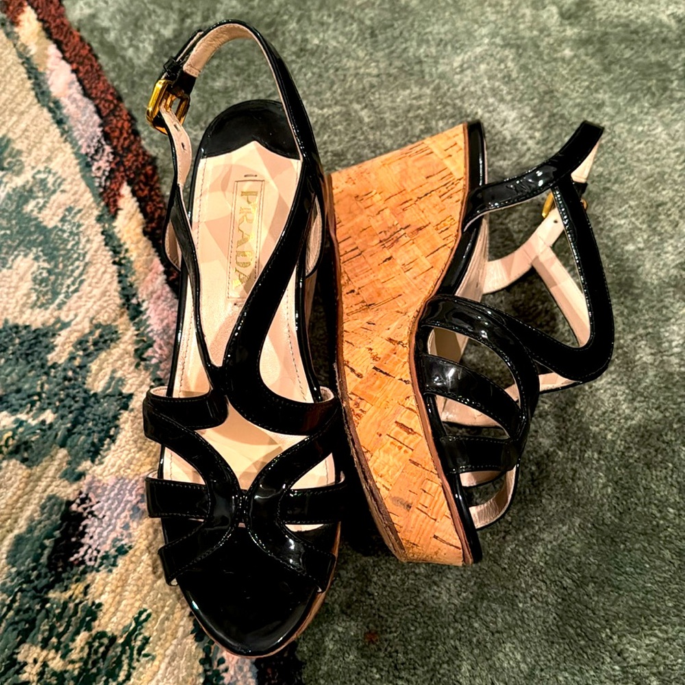 Prada Black Patent Leather Heels - Picture 4 of 7